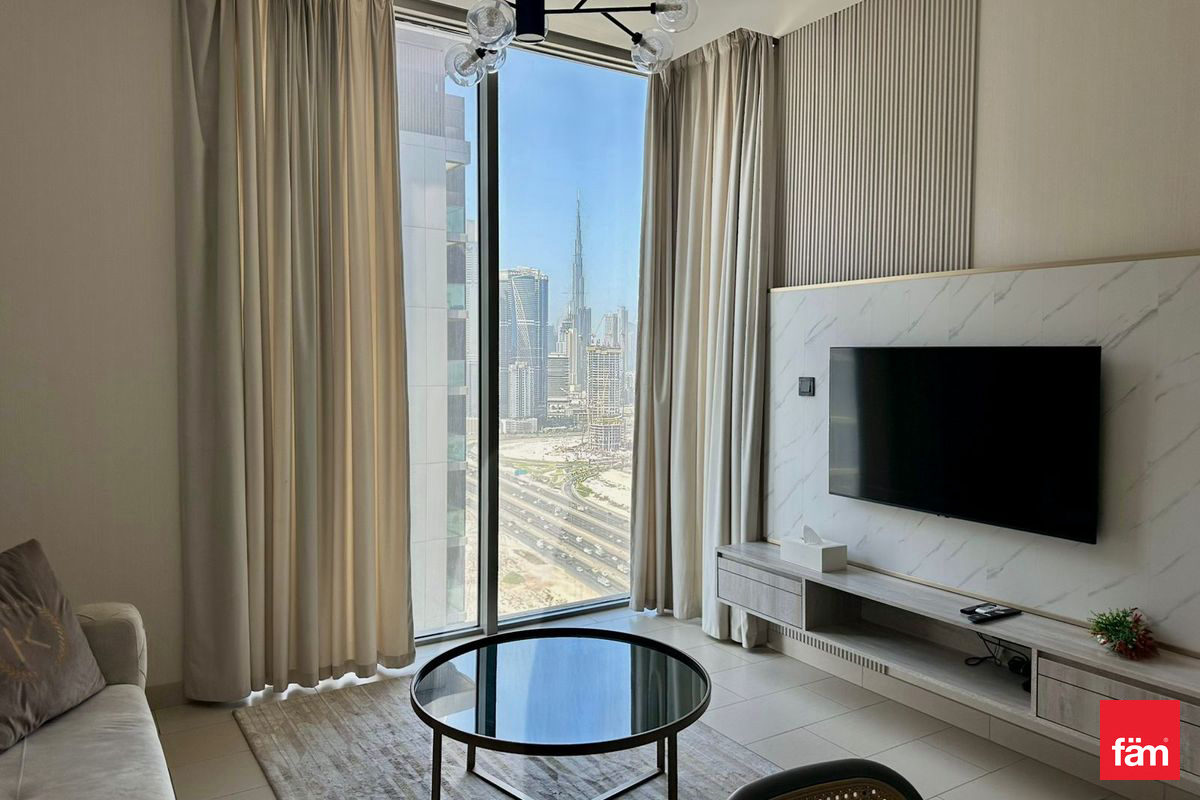 Свободна | Вид на Burj Khalifa | Высокий этаж