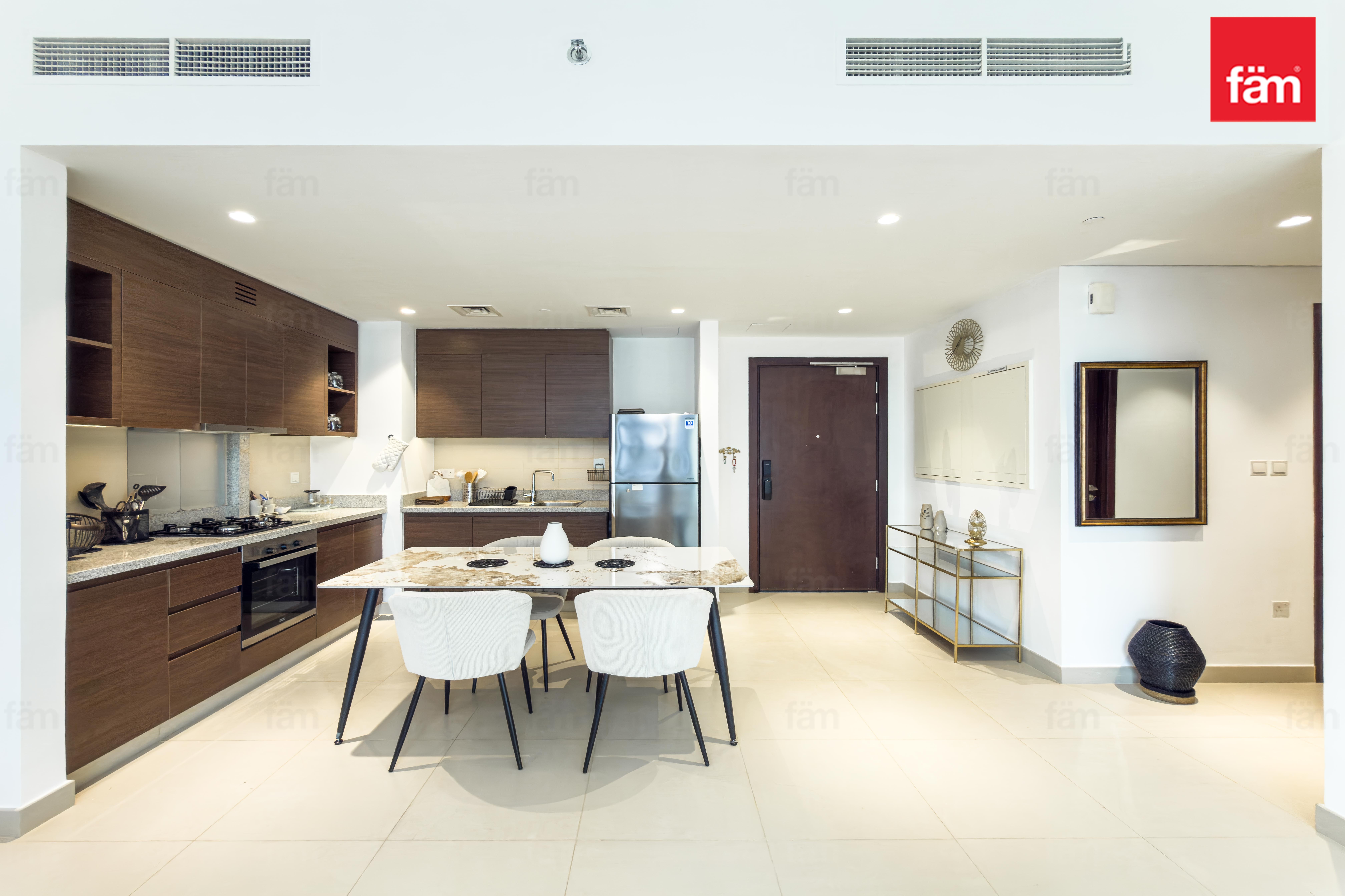 Все счета включены | Полностью меблирована | 1br — 5