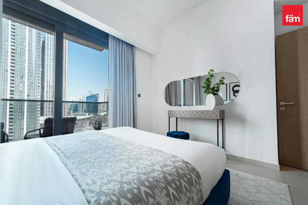 Свободна | Полностью меблирована | Вид на Бурж Халифа — 4