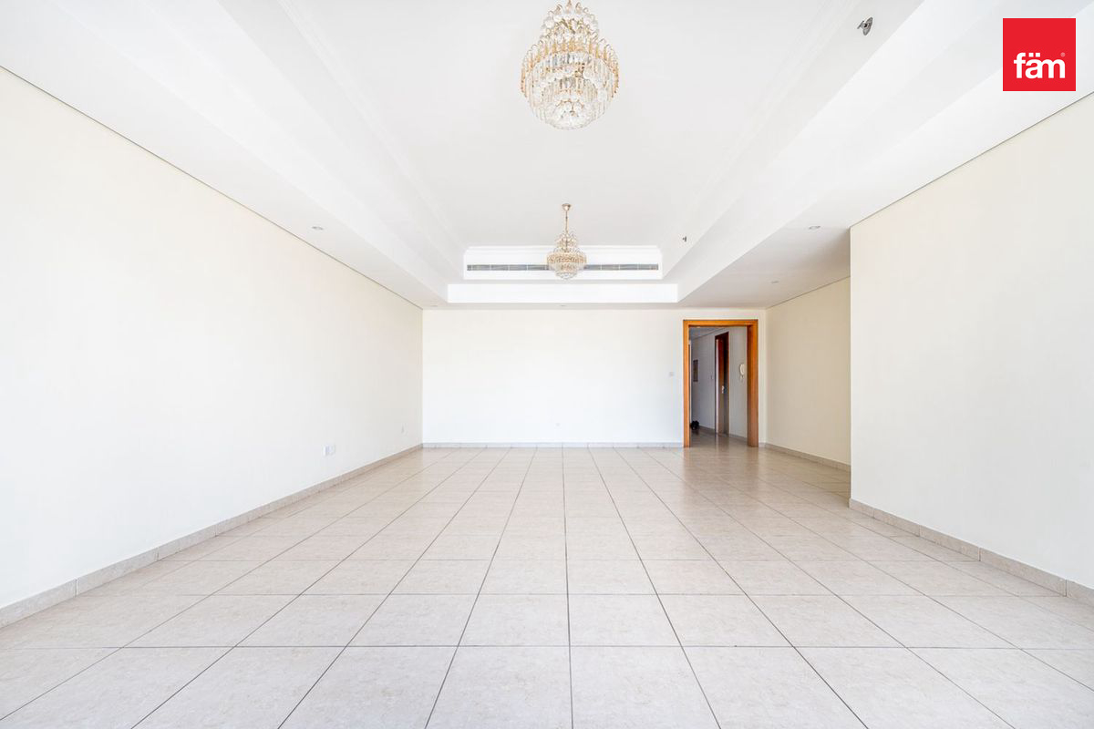 High Floor | Spacious  | Well Maintained — 2