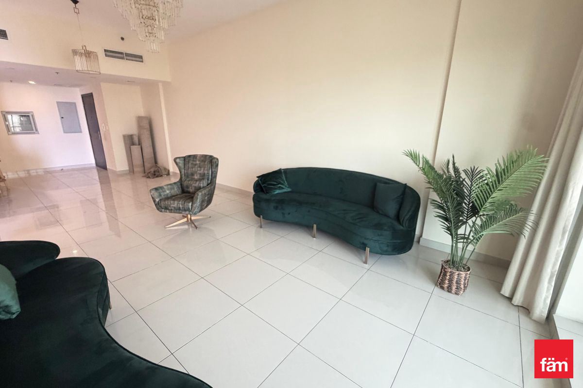 Большая 2br переоборудована в 3br+ комната для прислуги | Вид на гольф-поле — 3