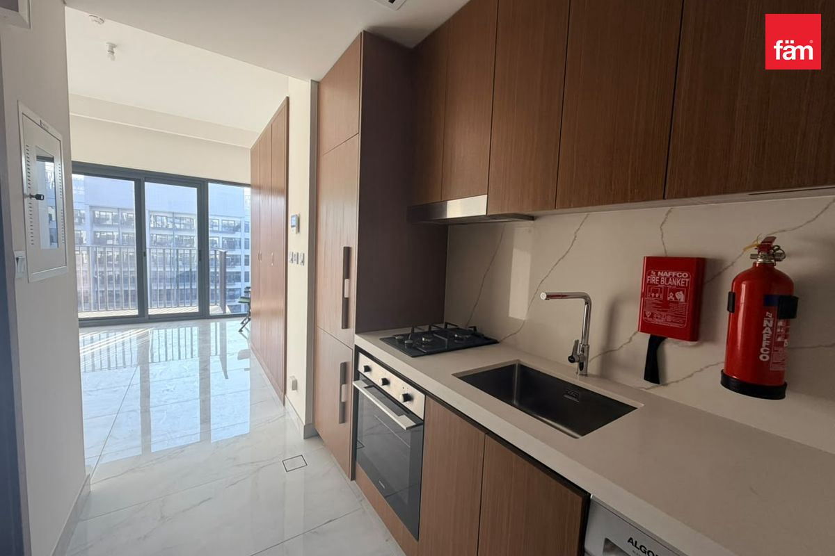 Studio City | Azizi Mirage 1 | Студия в аренду — 2