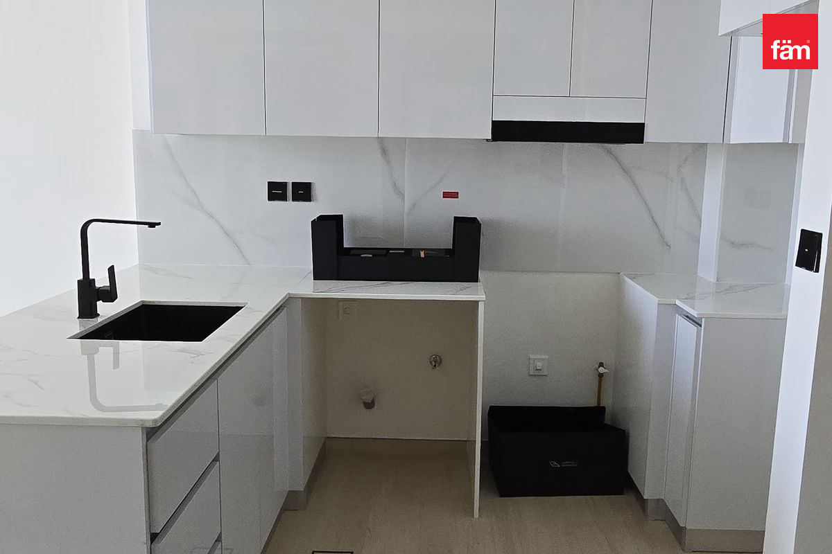 Вид на бассейн | Smart Home | Высокий этаж — 5