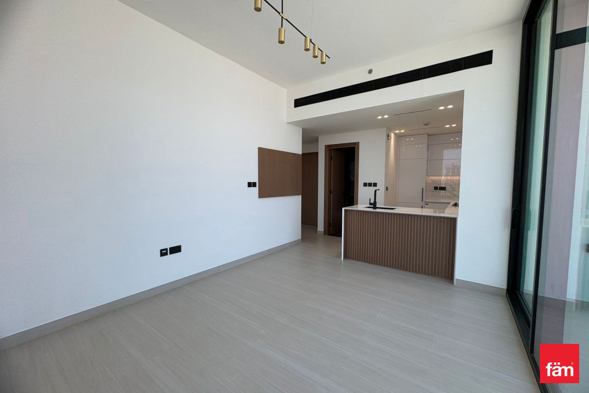 Просторная 1br | Без мебели | Свободна | Угловая планировка — 4