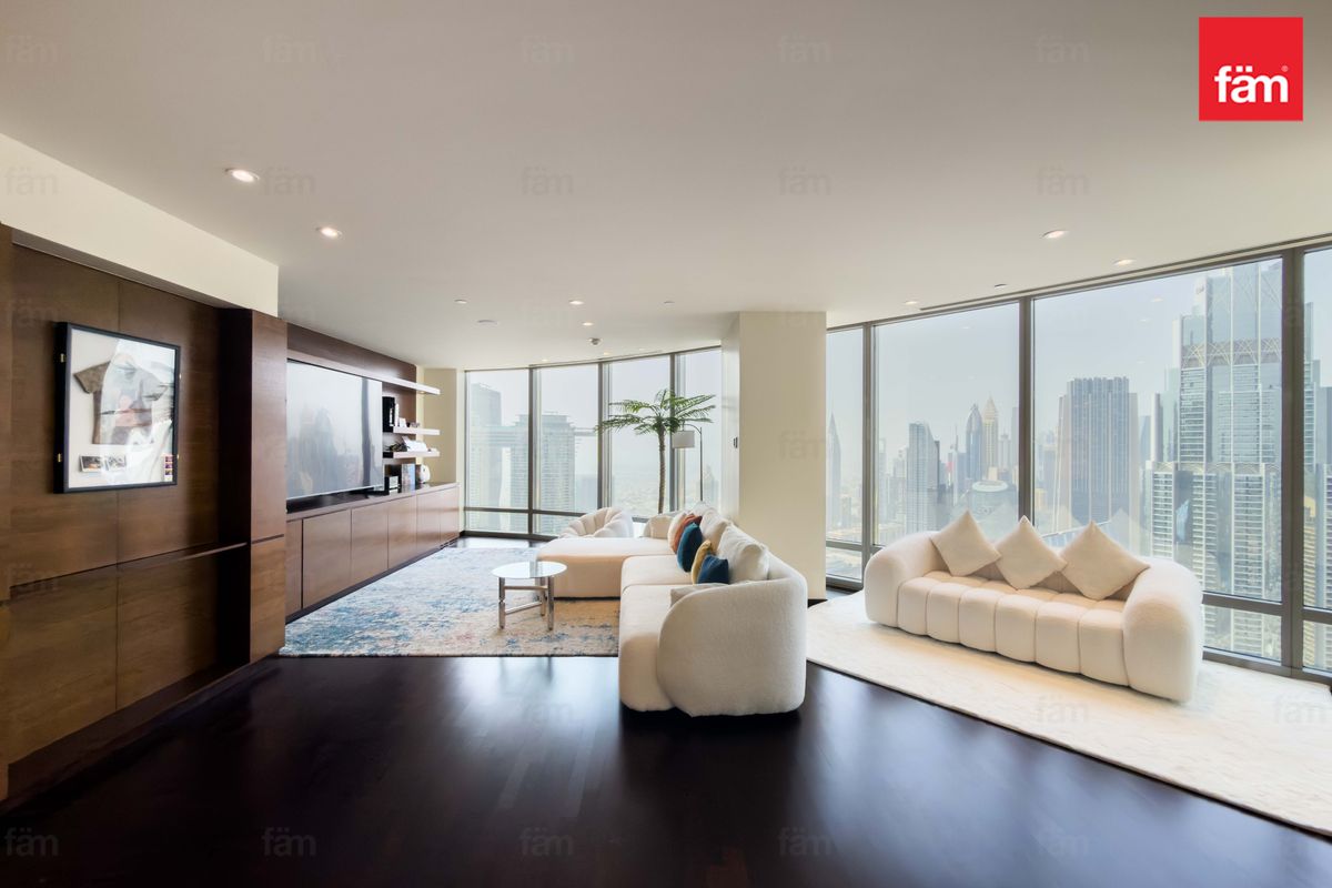 3 спальни | Высокий этаж | Меблирована | Свободна — 5