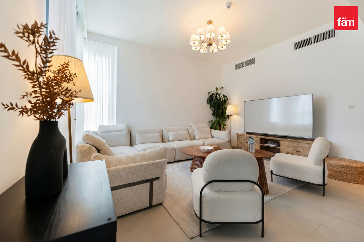 Меблирована 3br | Дубай Крик | Большая планировка