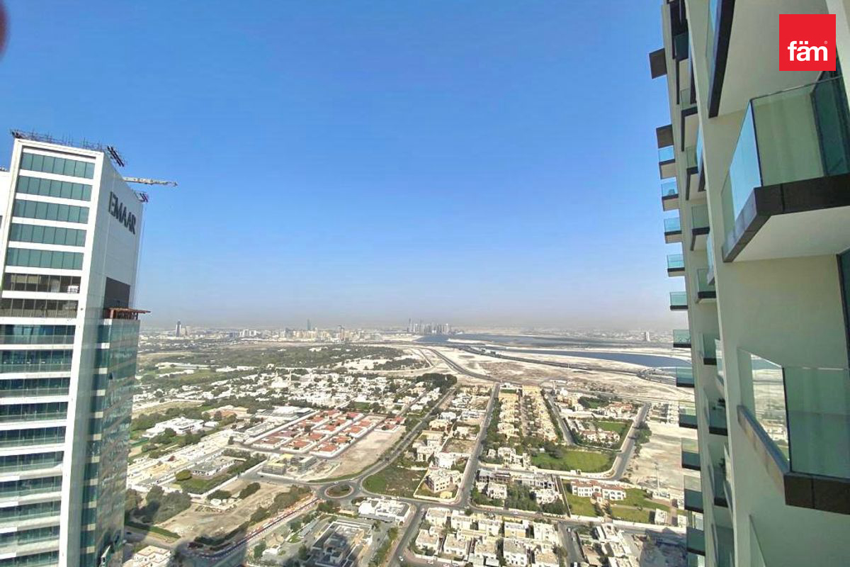 Угловая квартира на высоком этаже с выходом к Dubai Mall