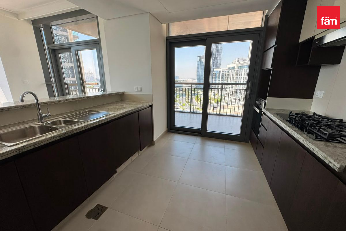 Huge 2br | Largest Layout | Full Views — 4