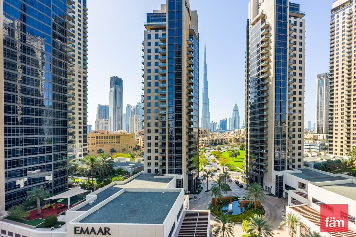 Просторная студия с видом на Burj Khalifa