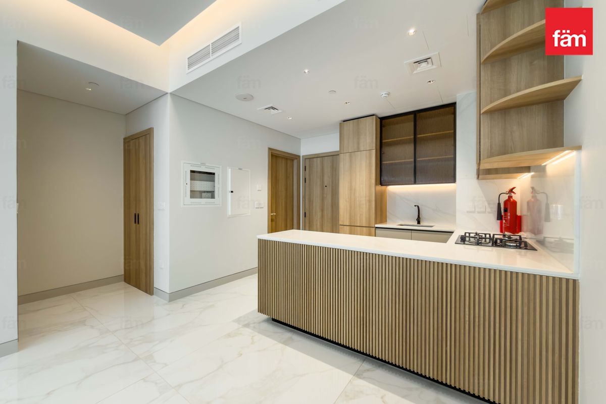 Несколько вариантов | Golf Residence | Швейцарская точность — 2