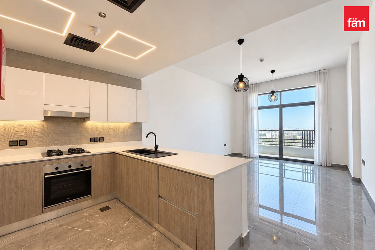 Просторная 1 BHK | Первоклассное расположение | Вид на комплекс — 4