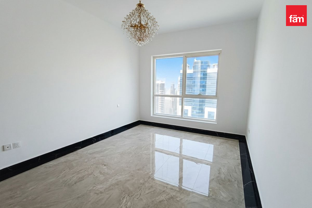 Просторные 2br+Maid | Высокий этаж | Свободна