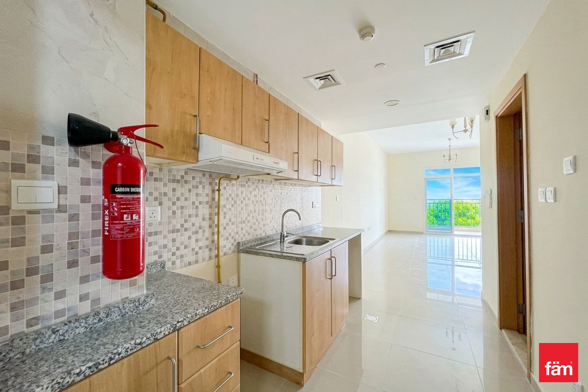 Без мебели | Горячее предложение | AED 42k — 3