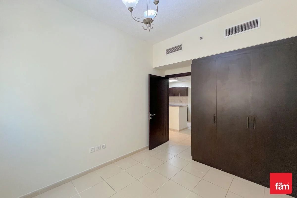 Хорошо обслуживаемая | Свободна | 1 BHK — 3
