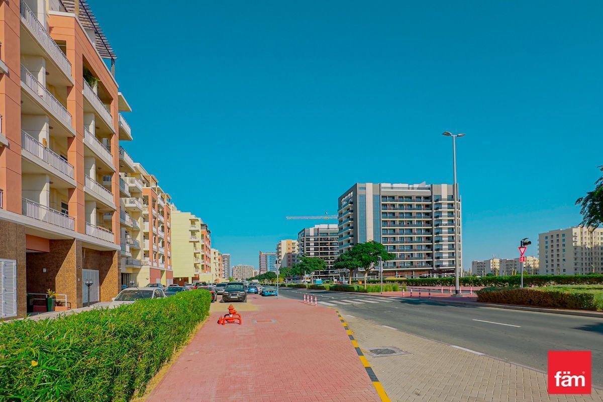 Хорошо обслуживаемая | Свободна | 1 BHK