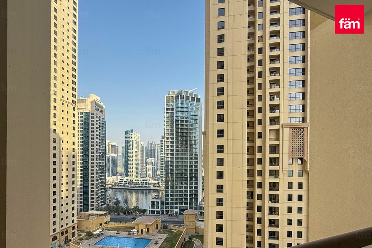 Яркая квартира в JBR | Пляжный образ жизни