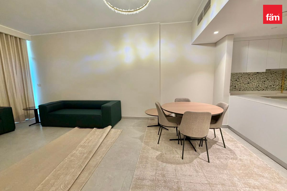 Выгодная цена | Вид на залив | Мебель — 4