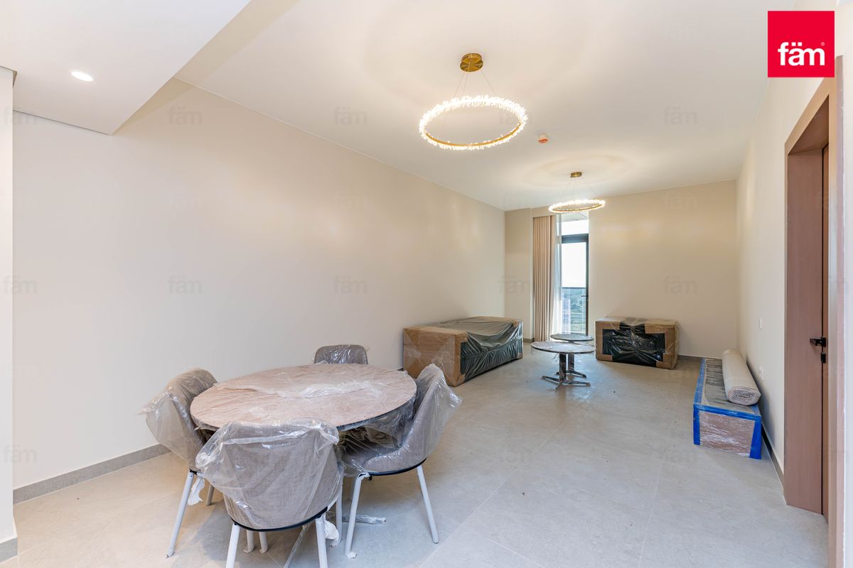 Просторная 1BHK+Комната для белья+Балкон | Доступны варианты — 4