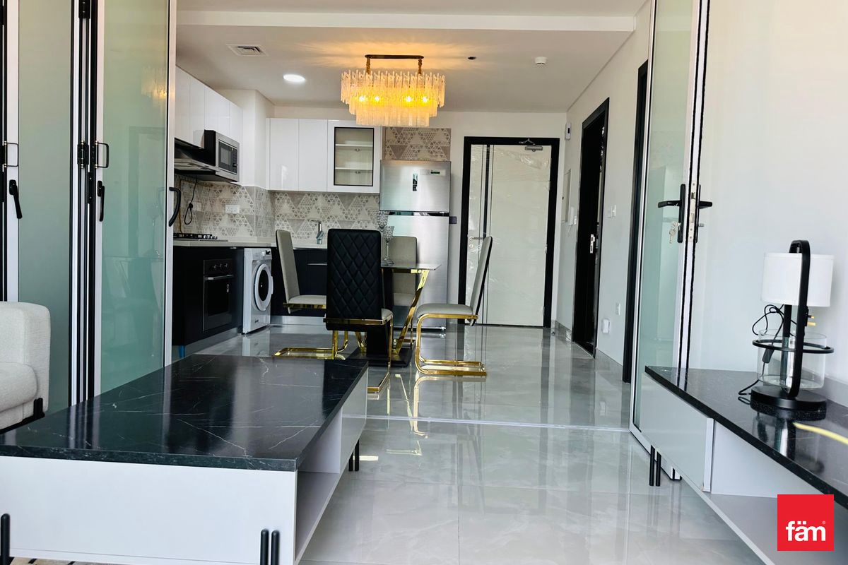 Рядом с метро | Конвертируемо в 2BHK | Полностью меблирована — 5