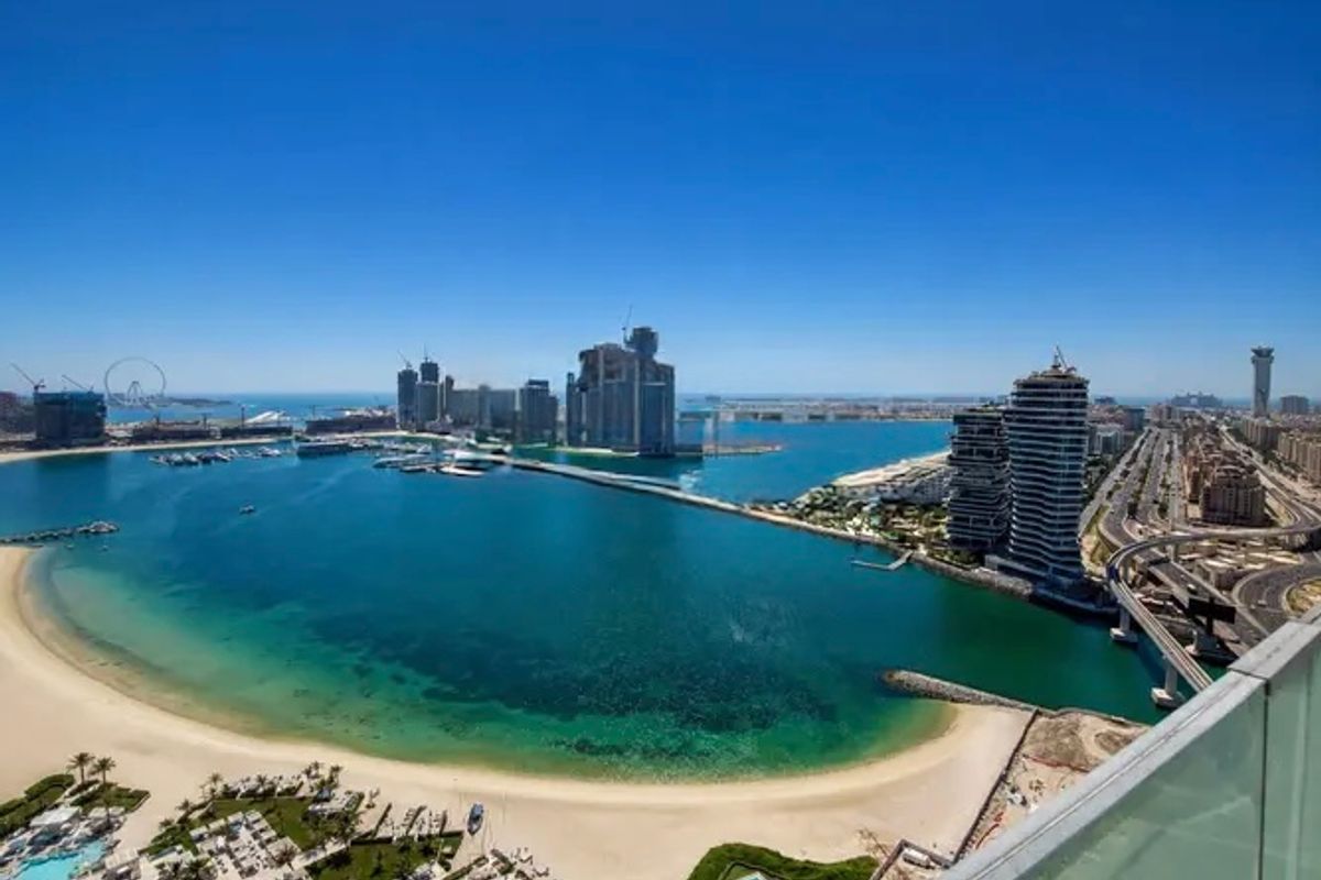 01 Series | Вид на Marina и Dubai Eye | 3 спальни + комната помощницы — 4