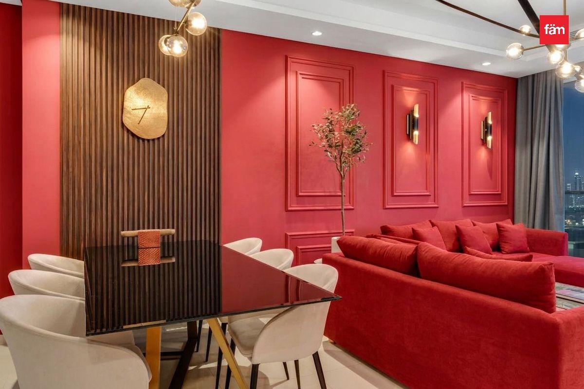 Riley от Emerald Interiors | Вид на море | Свободна — 2