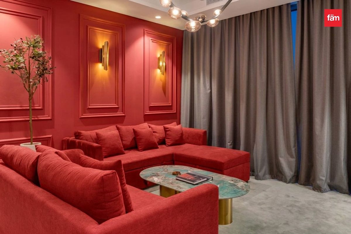 Riley от Emerald Interiors | Вид на море | Свободна — 3