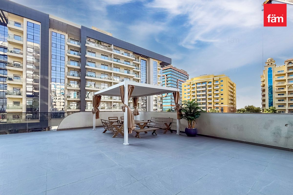 Просторная 1br | Балкон | Премиум удобства — 5