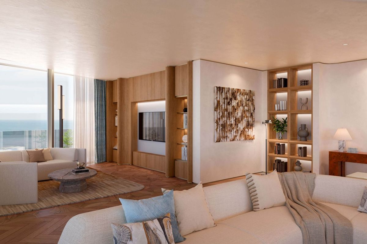 Luxury Waterfront Living | City And Sea View — 4