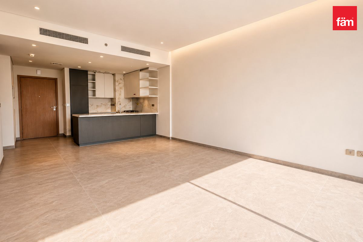 Новостройка | Высокий этаж | Вид на небоскребы и канал — 3