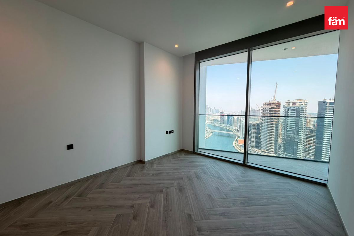 High Floor | Canal View | Vacant | Brand New — 2