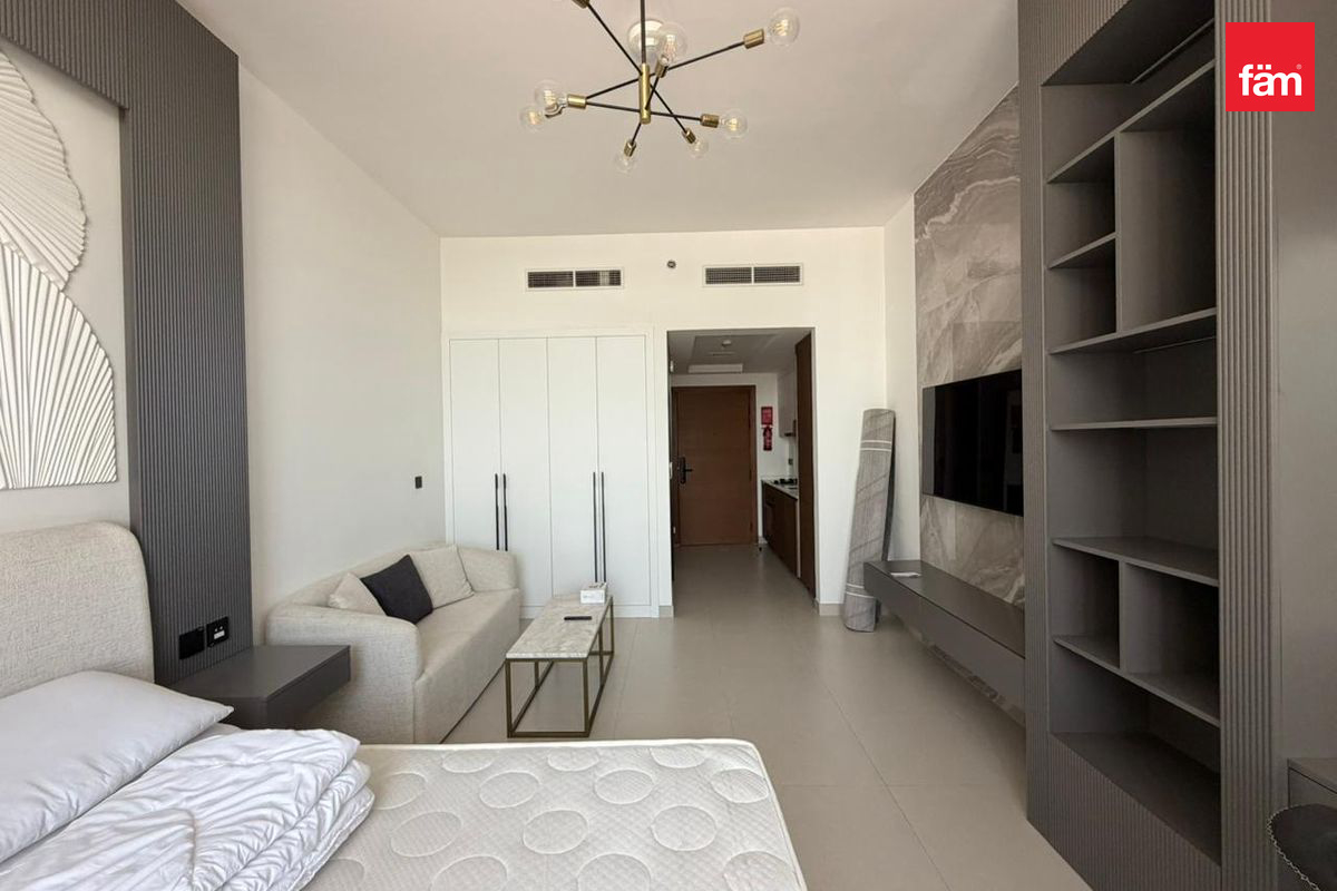 Fully Furnished I Near Metro I Balcony — 3