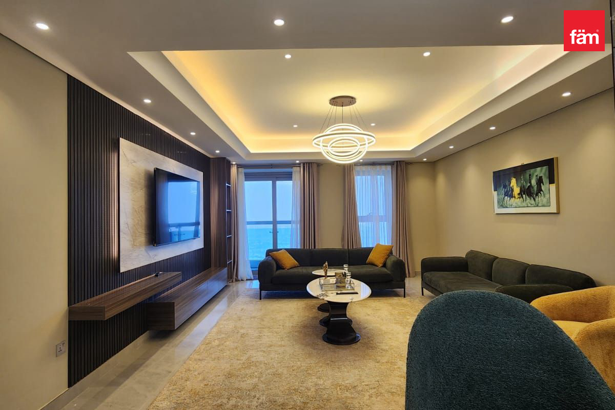 Высокий этаж | Интерьер люкс | Вид на Марину