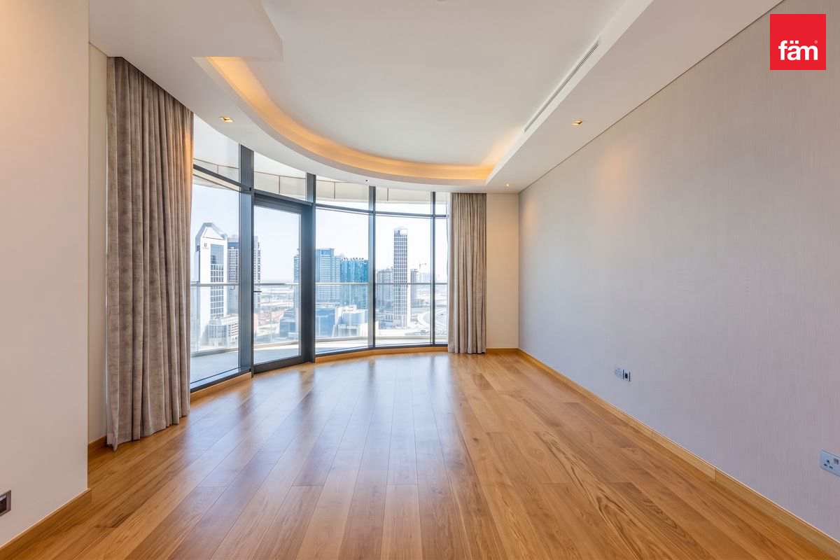 Без мебели 2BHK в Даунтаун Дубай | С парковкой