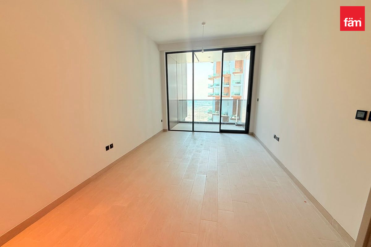 Редкая Высокий этаж 1br | Вид на Крик и MBR City