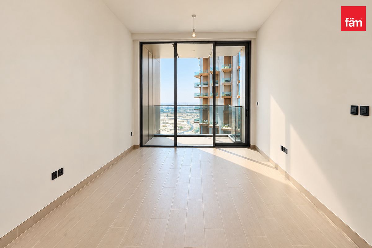 Редкая Высокий этаж 1br | Вид на Крик и MBR City