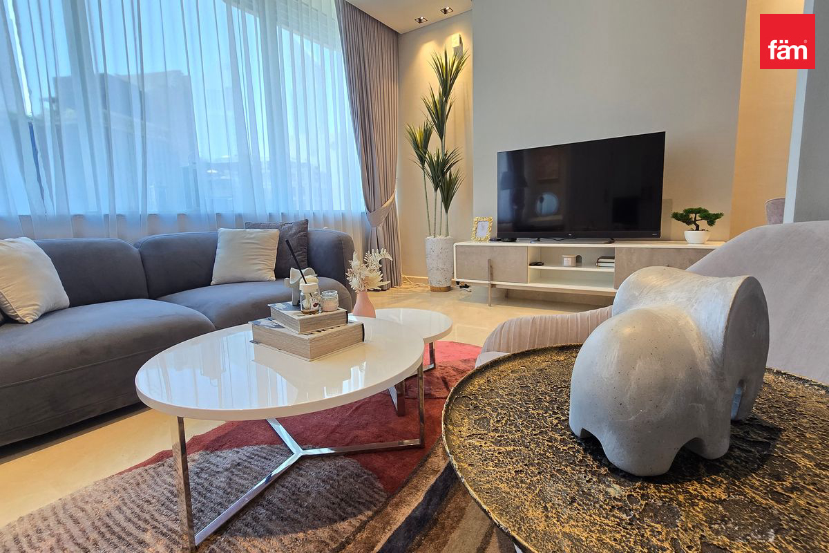 Spacious L Comfortable L One Of A Kind — 3