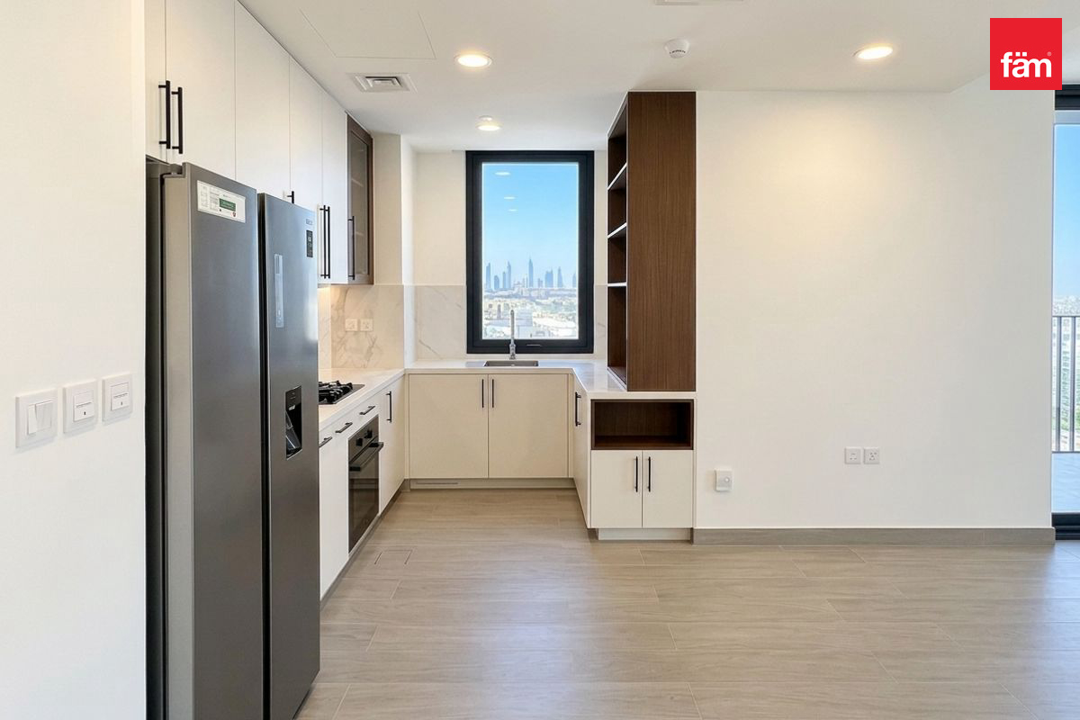 Угловая планировка | Огромный балкон 266 ft² | Свободна — 3