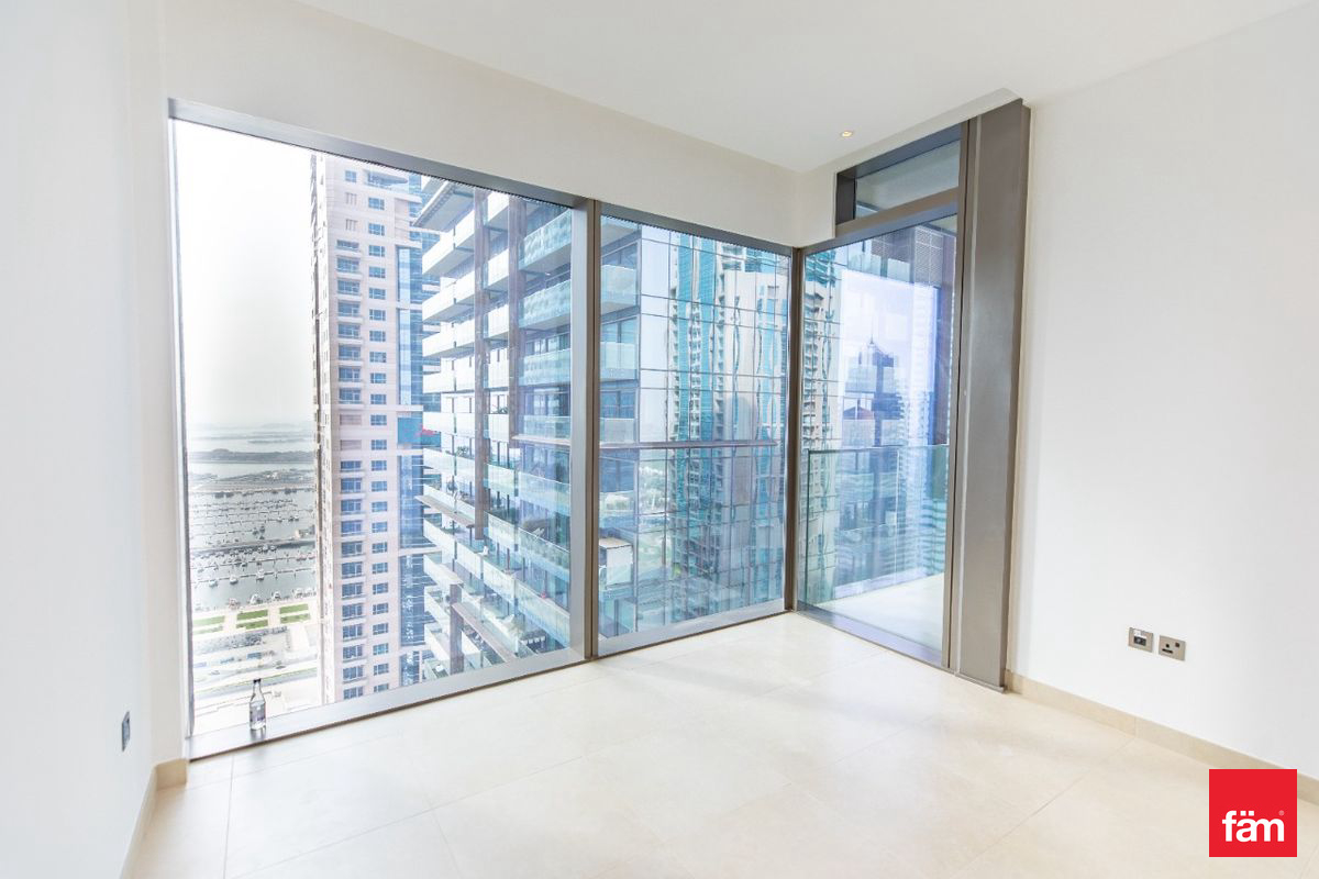 Угловая планировка | Частичный вид на марину | Свободна в июле — 5