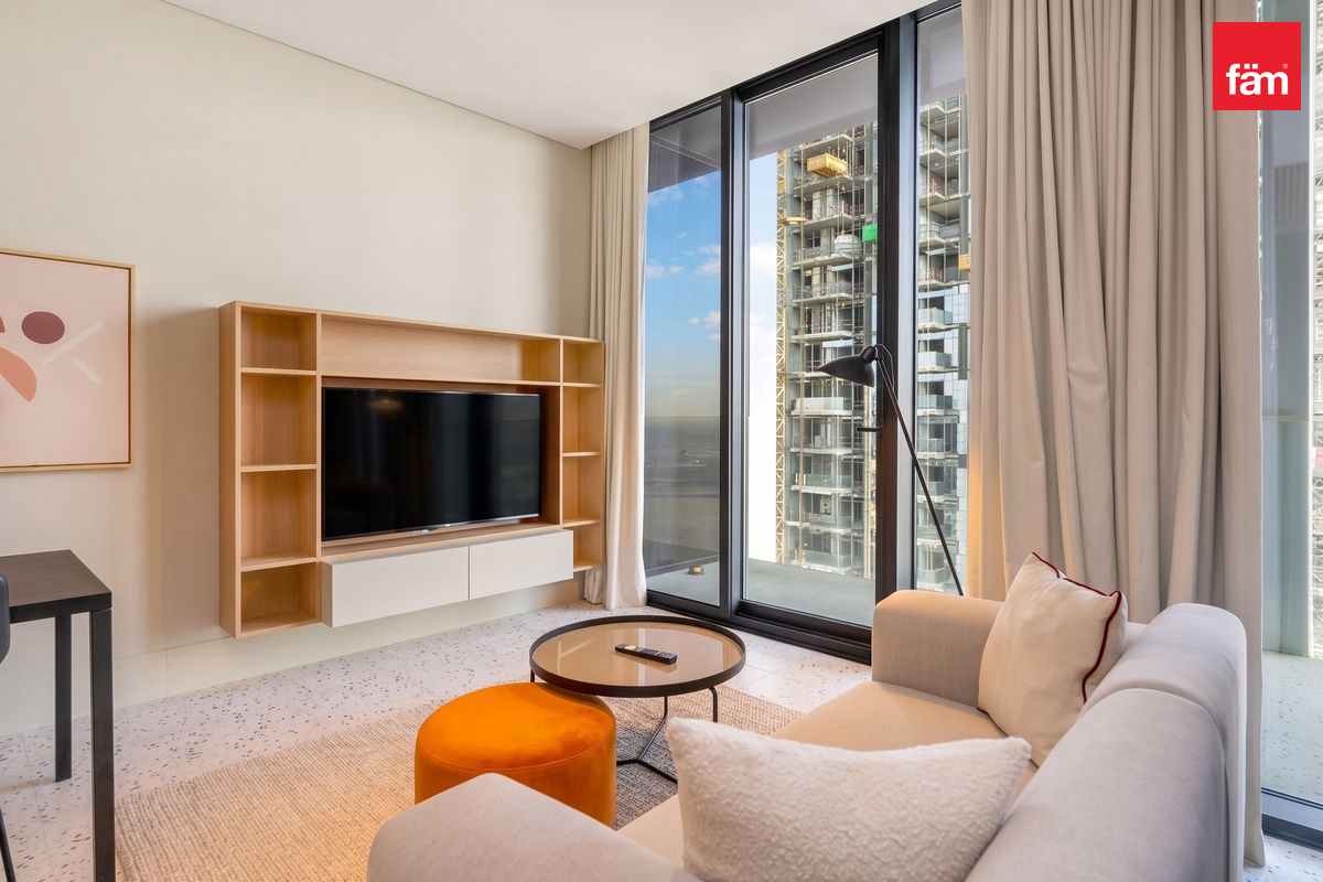 Современная меблирована 1br | Балкон — 5