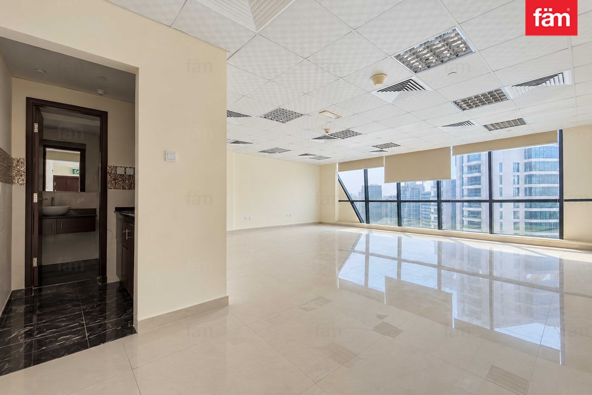 Несколько единиц | Рядом с метро | JLT Expert — 4