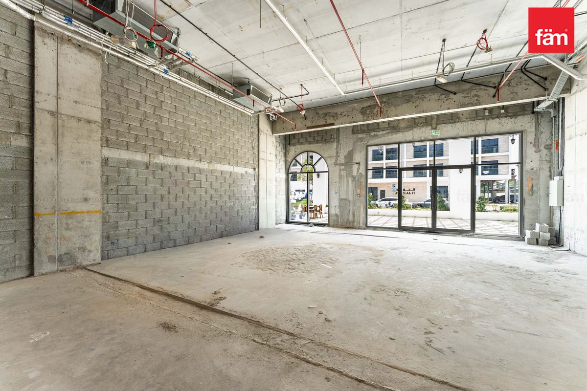 Премиум Retail | 1,200 Sq.Ft. | Shell & Core