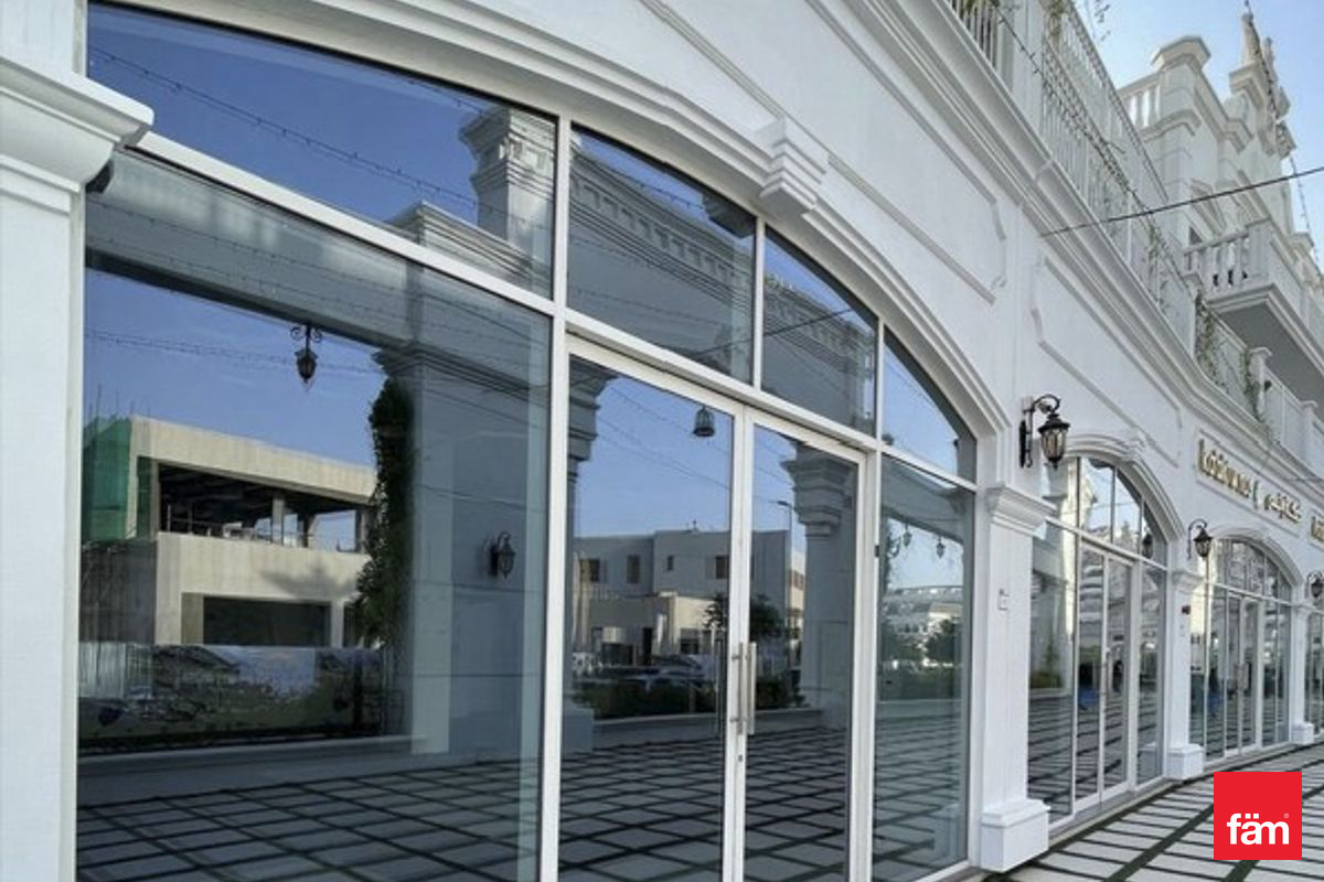 Retail Space Shell & Core | Mep Ready

Розничное помещение Shell & Core | Mep Ready — 3