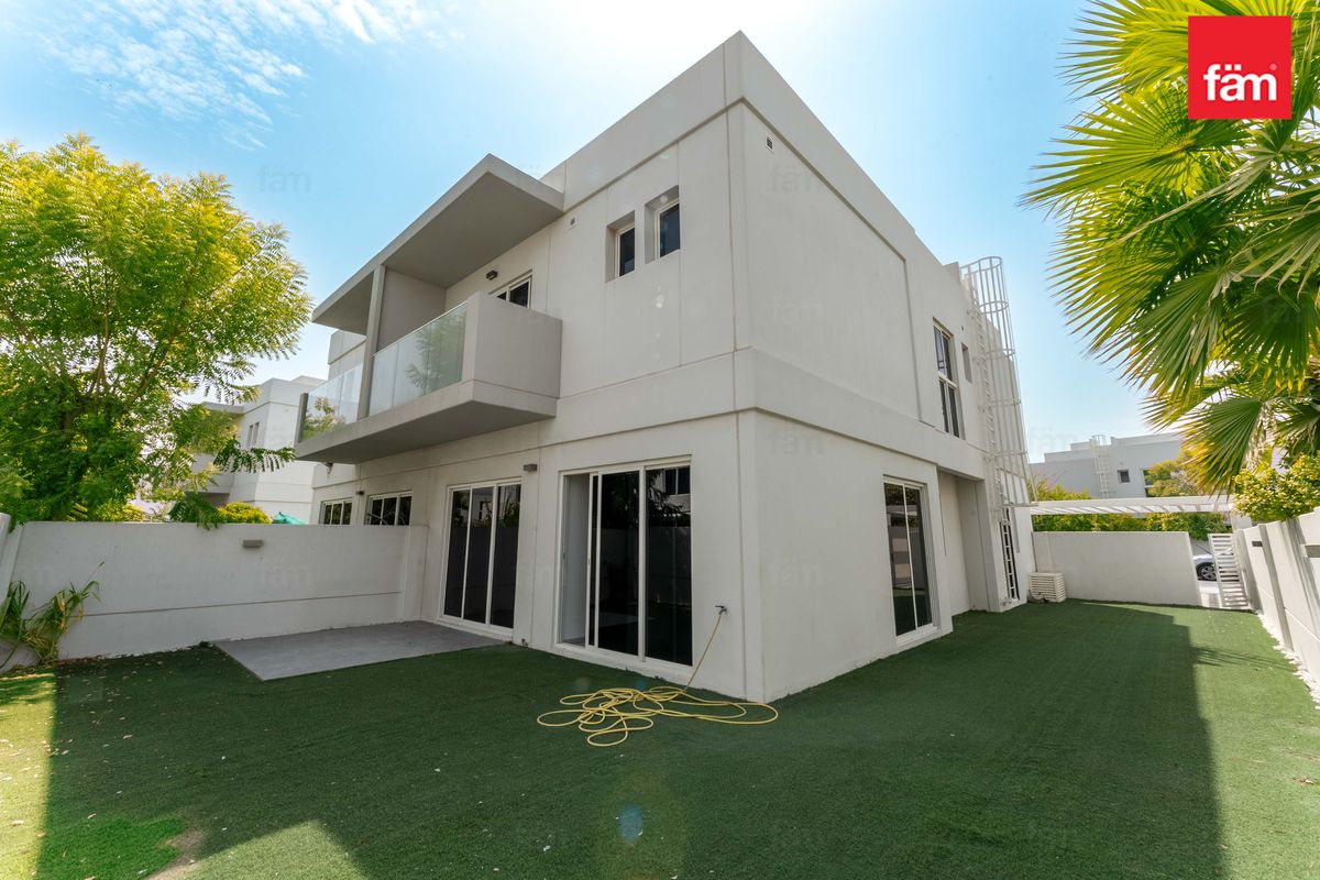 Semi Detached I Spacious Plot I Ready To Move In