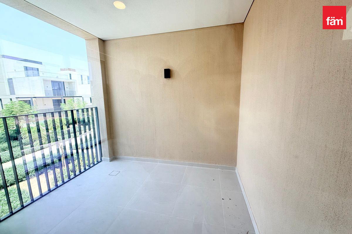 Corner Unit | Ready To Move In | Upto 5 Cheques — 4