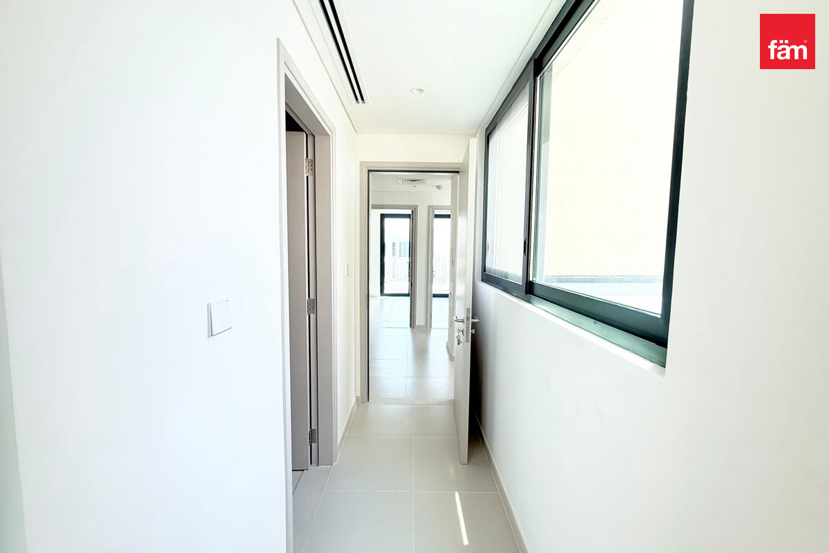 Corner Unit | Ready To Move In | Upto 5 Cheques — 5