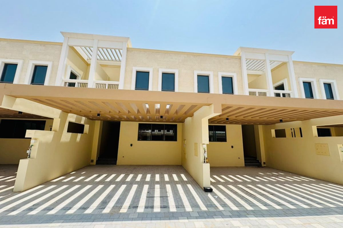 DAMAC Lagoons | Первая линия | Готово к въезду