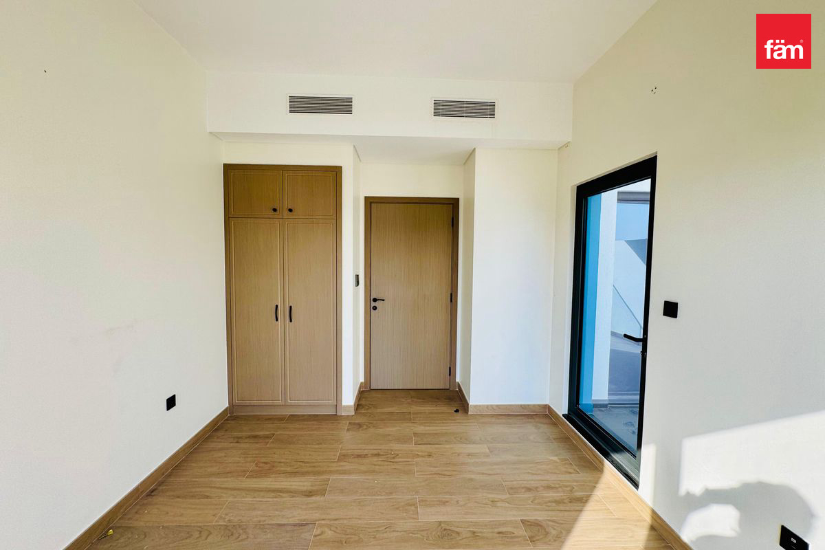 Люкс 4BHK с приватным садом | Первый ряд — 5