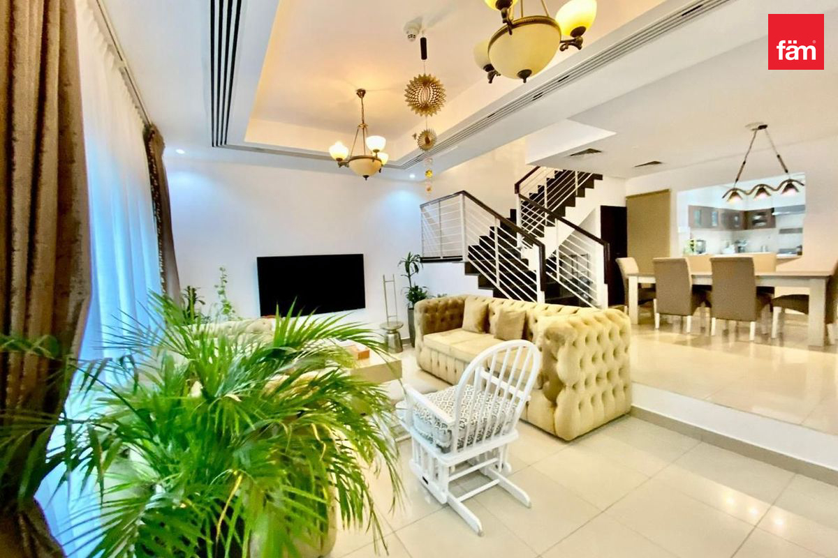 Fully Furnished | 4 Beds+Maid | Furnished Opt — 2