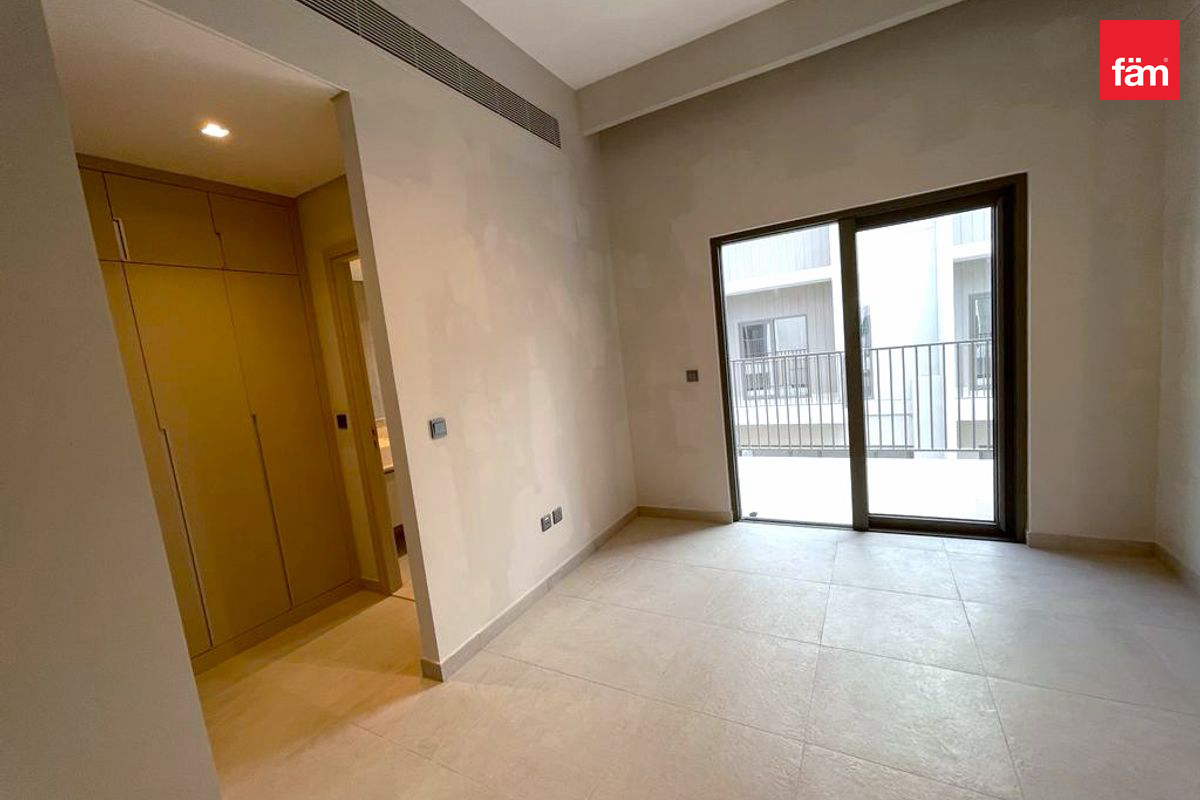 Single Row | Lowest Price | Vacant — 5