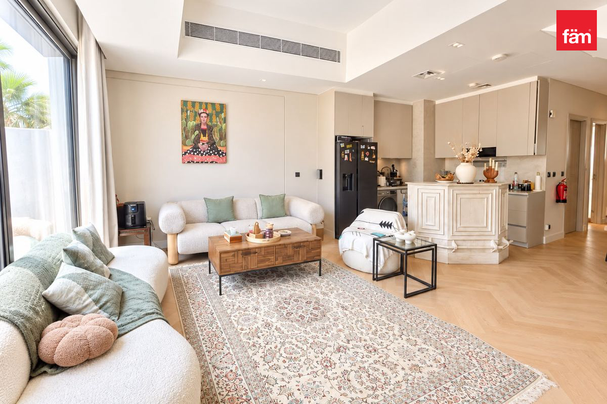 Уникальная планировка | Меблирована и модернизирована | Первый ряд — 2